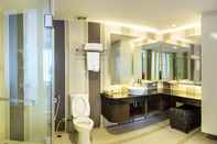 Phòng tắm bên trong Thamrongin Hotel