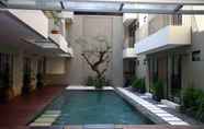 Swimming Pool 2 M Pavilion Lippo Karawaci