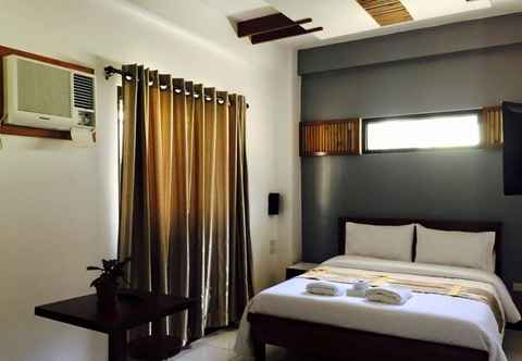 Bedroom Ark Bayz Suites