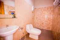 Toilet Kamar Baan Pran Boutique Resort