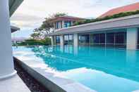Swimming Pool Krungsri River Hotel