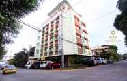 Bangunan 6 Star Hotel Davao