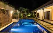 สระว่ายน้ำ 4 Villa Lotus Lembongan