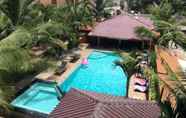 Kolam Renang 2 Cocco Resort