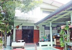 ภายนอกอาคาร 5 NR Homestay Amphawa
