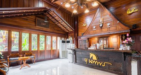 로비 2 True Siam Phayathai Hotel