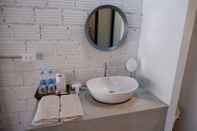 Toilet Kamar 88 Fine Hotel