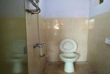 ห้องน้ำภายในห้อง Homestay Angel Gunung Bromo