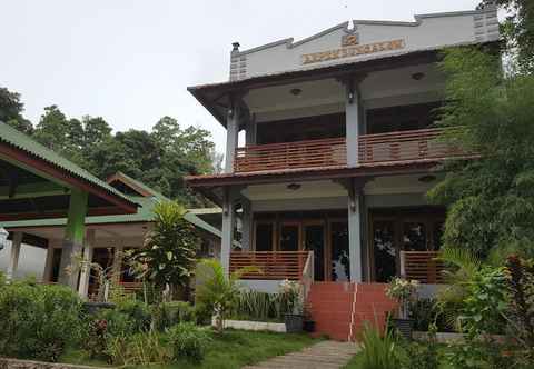 Exterior Arpen Bungalow