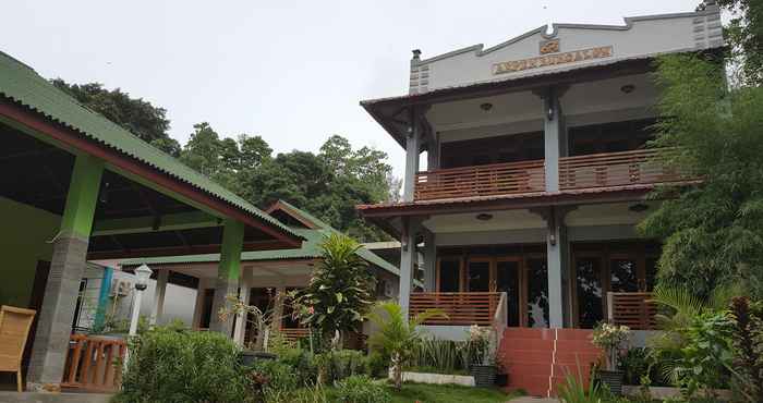 Exterior Arpen Bungalow