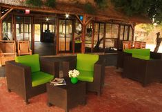 Lobi 6 Bumbangku Beach Cottages Bar & Restaurant