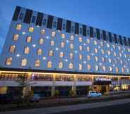 Exterior 2 Verse Hotel Cirebon