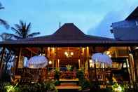 Restaurant Kemboja Bed & Breakfast Cafe