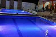 Swimming Pool Palm Grove Saud Holiday Complex