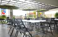 ร้านอาหาร 6 West Loch Park Hotel Santo Domingo