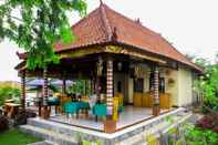 Restaurant Dmas Huts Lembongan 