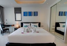 Bedroom 3 Absolute Twin Sands Resort & Spa