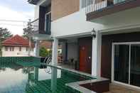 Swimming Pool Ricco Residence Suvarnabhumi