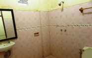 Toilet Kamar 2 Hotel Satrya Ayu