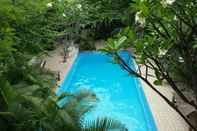 Swimming Pool TR Residence