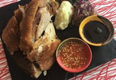 レストラン 6 Sarasinee All Suites