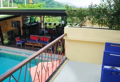 สระว่ายน้ำ 6 CC's Hideaway Hotel