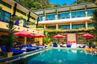 Swimming Pool CC's Hideaway Hotel