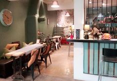 Lobi 5 Hipstel Hostel & Bistro @ 55