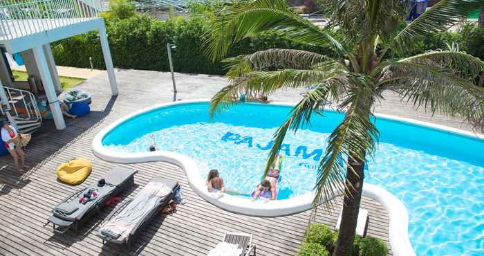 Swimming Pool Pajamas Hostel koh chang 