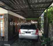 Exterior 7 Hatiga Homestay near Kebun Raya Bogor &  Botani Square