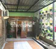 Exterior 5 Hatiga Homestay near Kebun Raya Bogor &  Botani Square