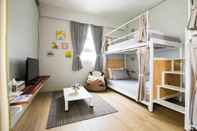 Lobi Cubic Bangkok Hostel