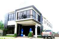 Bangunan Sea Breeze Hotel and Spa