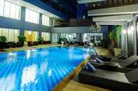 Swimming Pool Hotel Selection Pattaya