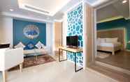 Kamar Tidur 6 The Royal Palm Beachfront Resort