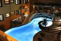 Swimming Pool 1775 Adriatico Suites