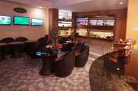 Bar, Cafe and Lounge 1775 Adriatico Suites