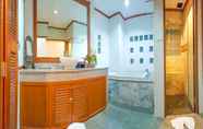 In-room Bathroom 5 Cha Wan Resort