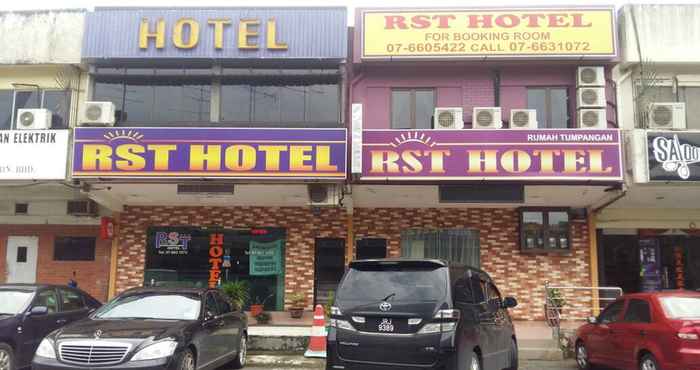 Bangunan RST Hotel