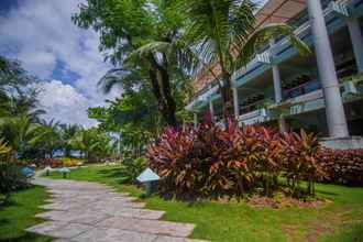 Luar Bangunan 4 Camayan Beach Resort and Hotel