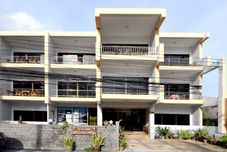 外観 Deng's Kamala Beach Resort