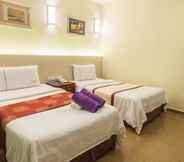 Bedroom 5 Lavender Inn Permas Jaya