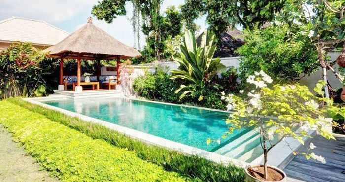 Kolam Renang Villa Santi Seminyak