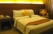 Kamar Tidur 6 The Royal Mandaya Hotel