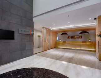 Lobby 2 Harper MT Haryono, Cawang by ASTON