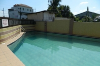 Swimming Pool Hollywood Suites and Resorts - Meycauayan