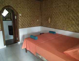 Kamar Tidur 2 Pondok Bulan Cafe & Cottages