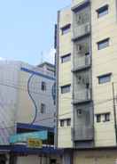 EXTERIOR_BUILDING Apartment Gardujati 85