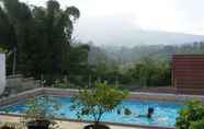 Swimming Pool 2 Villa Ganesha - 88 Lembang