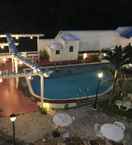 SWIMMING_POOL La Roca Villa Resort Hotel